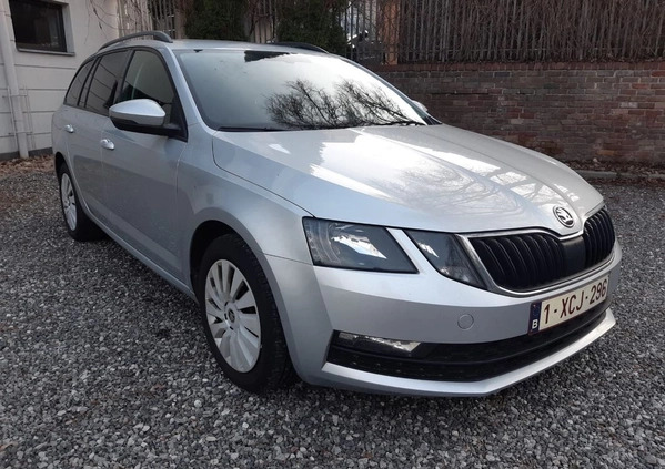 Skoda Octavia cena 47500 przebieg: 169000, rok produkcji 2019 z Lublin małe 301